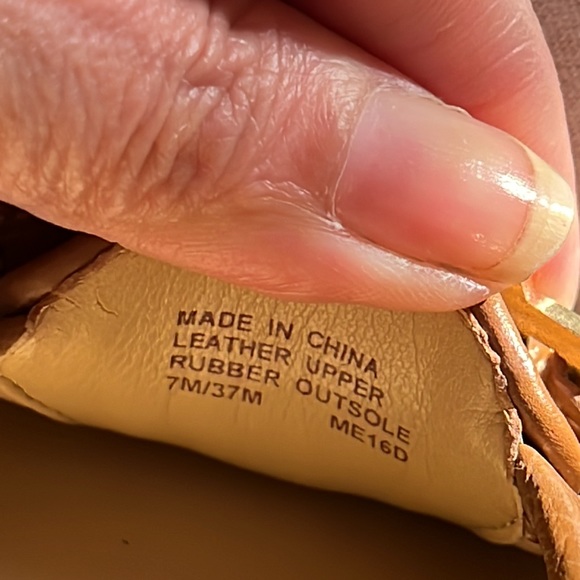 Michael Kors Logo Flats w/Matching Crossbody in “Luggage“-Set - Picture 12 of 15